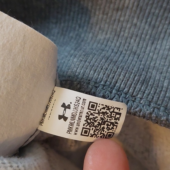 Under Armour Loose Fit Hoody *Final Price* - Picture 4 of 12